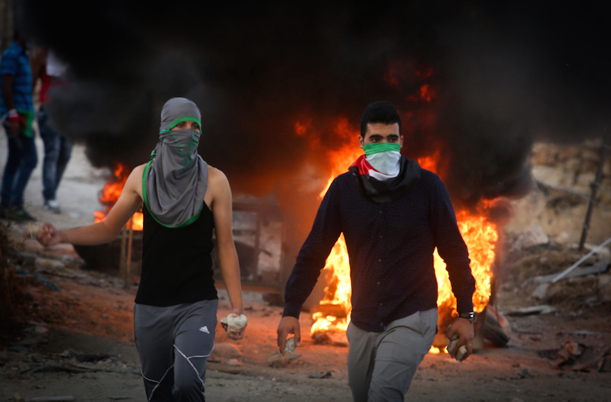 Resultado de imagem para Protestos contra abertura da embaixada dos EUA em Jerusalém deixa 37 mortos