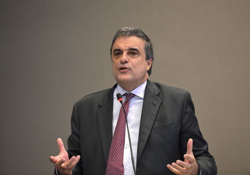 Ministro José Eduardo Cardozo defende que o governo seja (Foto: Wilson Dias/Agência Brasil)
