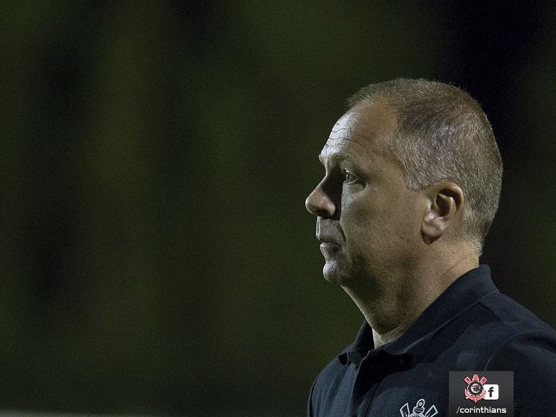 Técnico Mano Menezes retorna ao Corinthians para comandar o time na reta final do Brasileirão (Foto: Agência Corinthians)