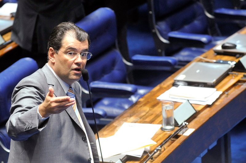 O senador Eduardo Braga disse aguardar que o julgamento do candidato José Melo no TRE seja feito em prazo razoável (Foto: Marcos Oliveira/Agência Senado)