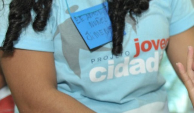 Funcionários da Prosam que prestam serviços ao Programa Jovem Cidadão temiam passar o Natal sem dinheiro (Foto: Divulgação)