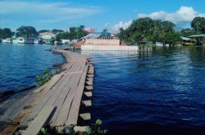 Ponte do Pera, no município de Coari (AM): promessas que se arrastam há 12 anos (Fotos: Amazonas Atual)