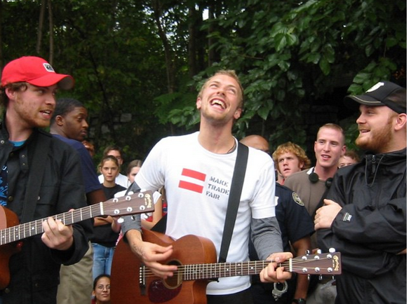 Chris Martin, líder do Coldplay, convidou Lula para discursar em show da banda (Foto: Divulgação)