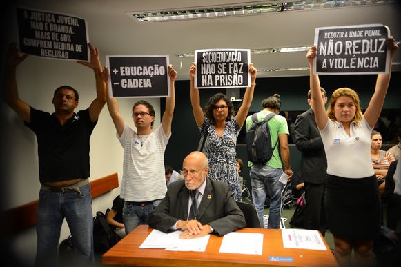 maioridade-penal-protesto Imagem Fábio Rodrigues Pazzebom Agência Brasil