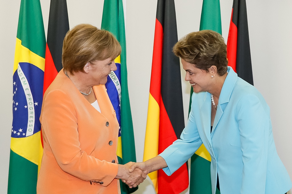 Brasília - DF, 20/08/2015. Presidenta Dilma Rousseff durante cerimônia oficial de chegada da Chanceler da República Federal da Alemanha, Angela Merkel. Foto: Roberto Stuckert Filho/PR.