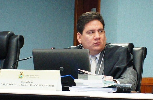 O conselheiro Ari Moutinho Júnior apontou uma série de irregularidades nas contas do Cetam (Foto: TCE/Divulgação)