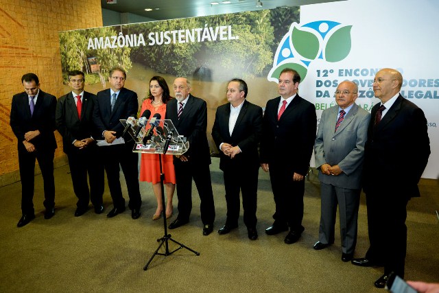 Governadores querem compensação econômica pela redução do desmatamento na região amazônica nos últimos anos (Foto: Valdo Leão/Secom)