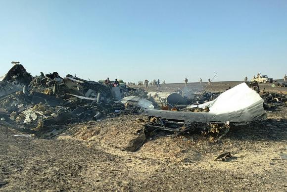Segundo o oficial russo, os fragmentos estão espalhados por uma área de cerca de 20 quilómetros quadrados STRAgência Lusa