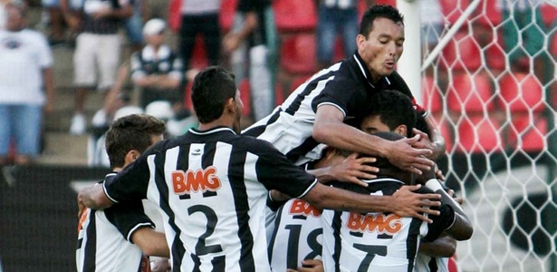 jogadores-do-atletico-mg-comemoram-gol Foto Bruno Cantini site oficial do Atlético-MG