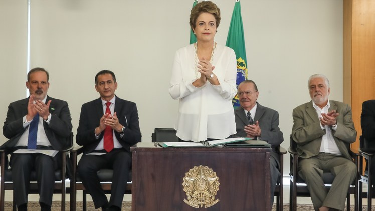 Presidenta Dilma Rousseff durante assinatura do Decreto que regulamenta a Zona Franca Verde no Palácio do Planalto.Foto Roberto Stuckert FilhoPR