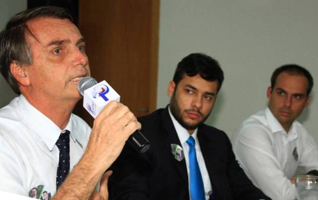O deputado Jair Bolsonaro, homenageado de Platiny Soares em Manaus (Foto: Divulgação)
