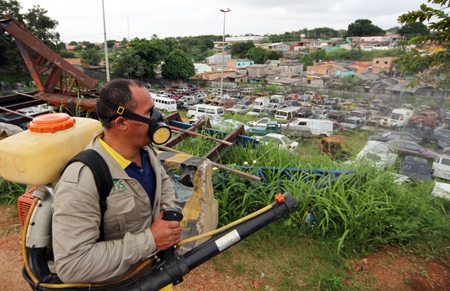 Justiça manda Estado pagar salário de R$ 1 mil a agentes de endemias