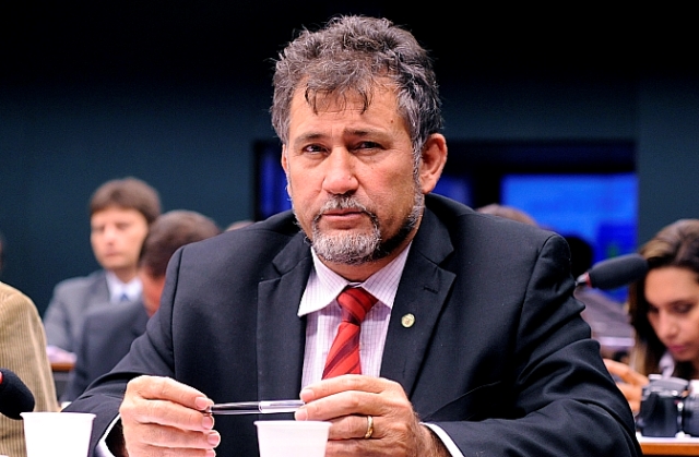 Zé Geraldo afirma que Cunha tenta chantagear não o PT, mas o governo (Foto: Luis Macedo/Câmara dos Deputados)