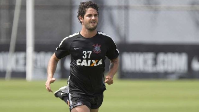 Daniel Augusto JrAg. Corinthians Pato em treino no Corinthians