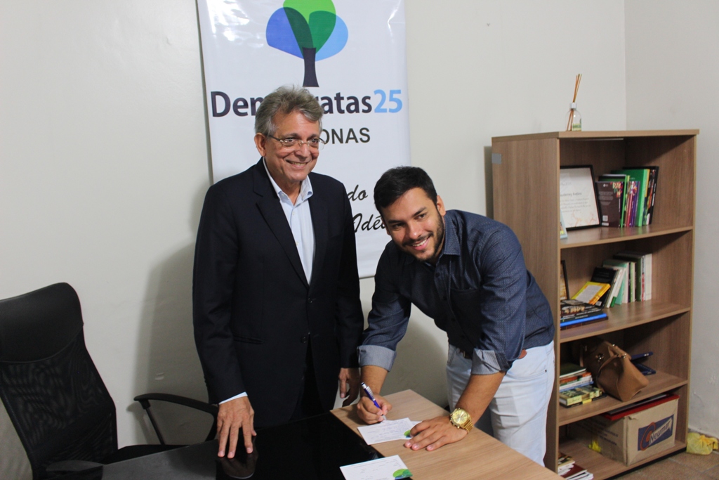 Platiny Soares se filiou ao DEM na tarde desta sexta-feira, 19 (Foto: Divulgação)