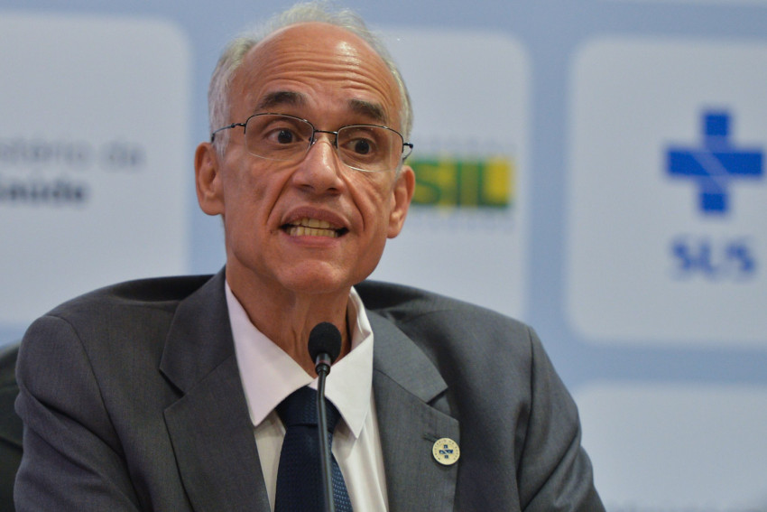 Brasília - O secretário de Vigilância em Saúde, Antônio Carlos Nardi, durante divulgação do boletim epidemiológico com números atualizados de casos de microcefalia relacionados ao vírus Zika (Antonio Cruz/Agência Brasil)