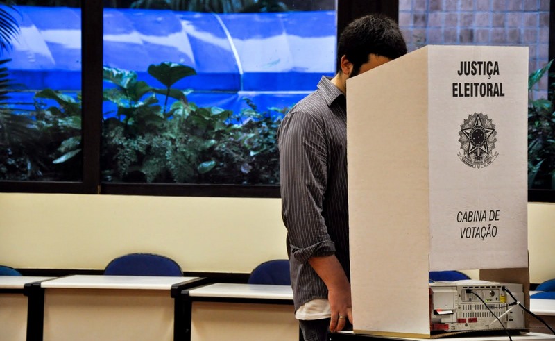 Na cabine de votação é proibido registrar o voto, estabelece a legislação eleitoral (Foto: Elza Fiúza/ABr)