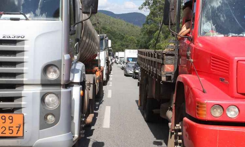 Exame toxicológico vale para motoristas de caminhão, carretas e ônibus, em todo o país (Cristiane Silva/EM/Divulgação)