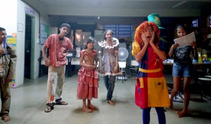 Espetáculo teatral infantil apresenta aventura de Monteiro Lobato pela Amazônia. Fotos: Assessoria.