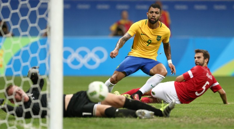 Gabriel Barbosa marcou dois gols na vitória da Seleção Brasileira sobre a Dinamarca (Foto: Lucas Figueiredo/MoWa Press/CBF)