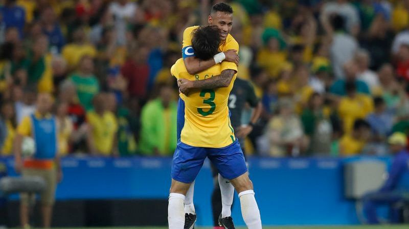 Neymar fez golaço de falta e marcou o gol decisivo da conquista do ouro, nos pênaltis (Foto: Fernando Frazão/Agência Brasil)