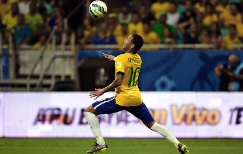 Neymar decepcionou. Foi pouco criativo e não ameaçou o gol do Iraque (Foto: CBF/Divulgação)