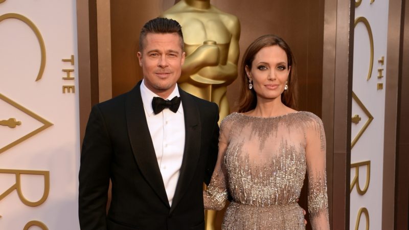 2mar2014-o-casal-de-atores-angelina-jolie-e-brad-pitt-chega-ao-dolby-theatre-para-a-86-edicao-do-oscar-1393808983647_1920x1080