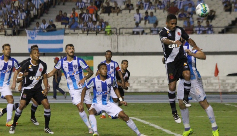 Jorge Henrique não conseguiu dar dinâmica ao meio-campo do Vasco contra o Paysandu (Foto: Paulo Fernandes/Vasco) 