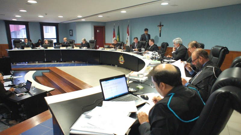 Conselheiros rejeitaram contas de ex-gestores públicos em sessão dessa terça-feira, 4 (Foto: TCE/Divulgação)