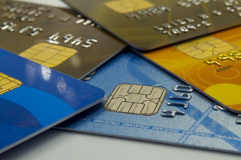Juros do cartão de crédito são de 480,3% ao ano . (Foto: Foto: Marcos Santos/USP Imagens)