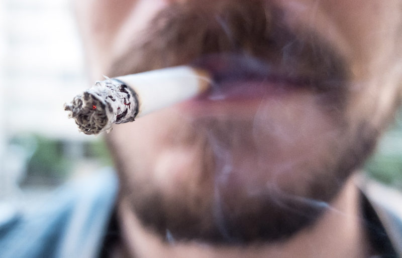 30-05-2014 -  87% de fumantes Brasileiros se arrepende de ter começado a fumar. Foto: Rafael Neddermeyer/ Fotos Públicas