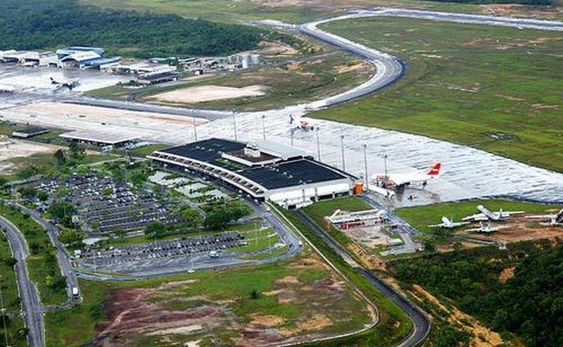 Aeroporto de Manaus operou por instrumentos na manhã desta terça (Foto: Infraero/Divulgação)