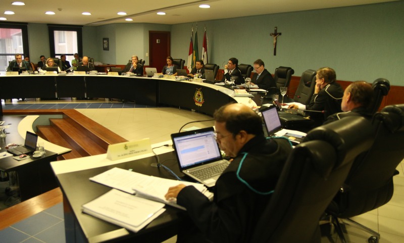 Conselheiros aprovaram contas, mas fizeram ressalvas e recomendações ao prefeito (Foto: Elvis Chaves/TCE/Divulgação)