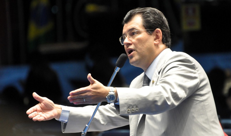 Eduardo Braga é o mais ferrenho crítico do governo de José Melo, que o derrotou em 2014 (Foto: Divulgação)