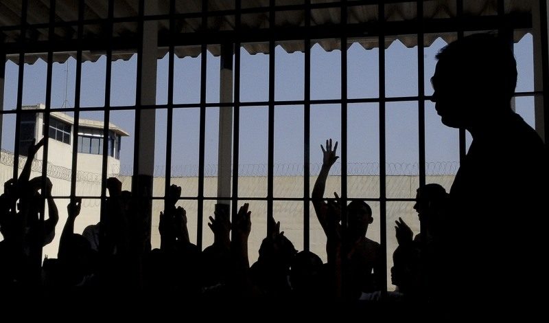 presos (Foto: Wilson Dias/Agência Brasil)