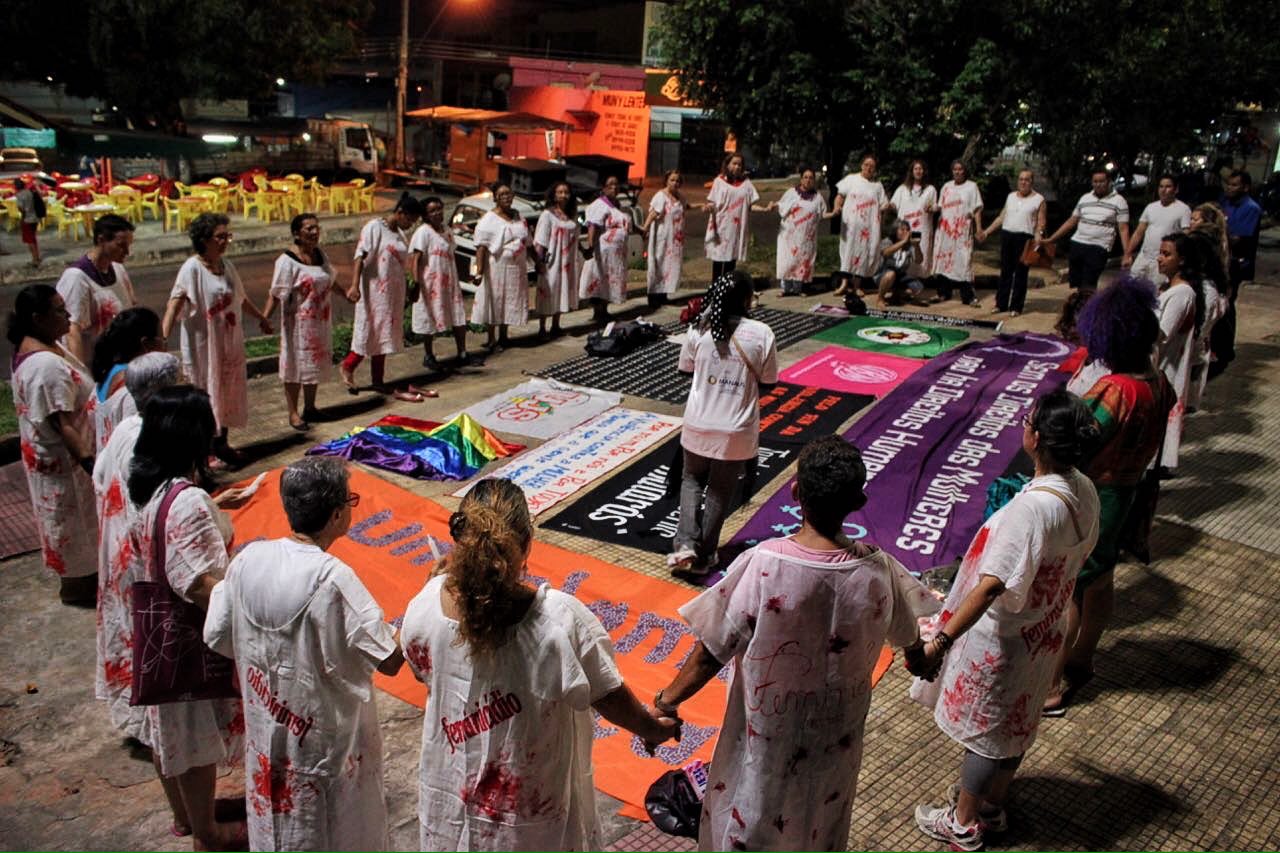 Foto: Divulgação. Mulheres em vigília no São Raimundo pelo fim do feminicídio em Manaus