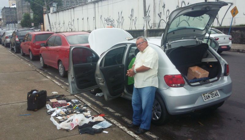 Materiais proibidos estavam no carro de Hermes, que chegava para trabalhar, segundo a Seap (Foto: Seap/Divulgação)