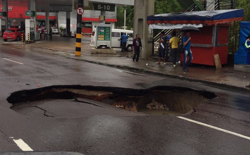 Chuva buraco Torquato Tapajós (Foto: Divulgação)