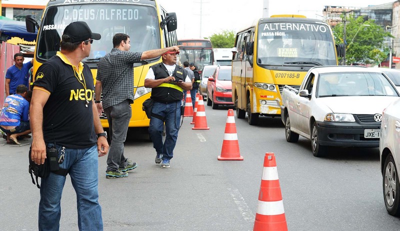 Inspeção técnica atinge especificamente ônibus, caminhões e carretas (Foto: Roberto Carlos/Secom)