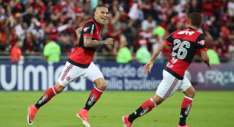 Guerrero marcou um dos gols da vitória do Flamengo sobre o São Paulo (Foto: Gilvan de Souza/Flamengo.com)