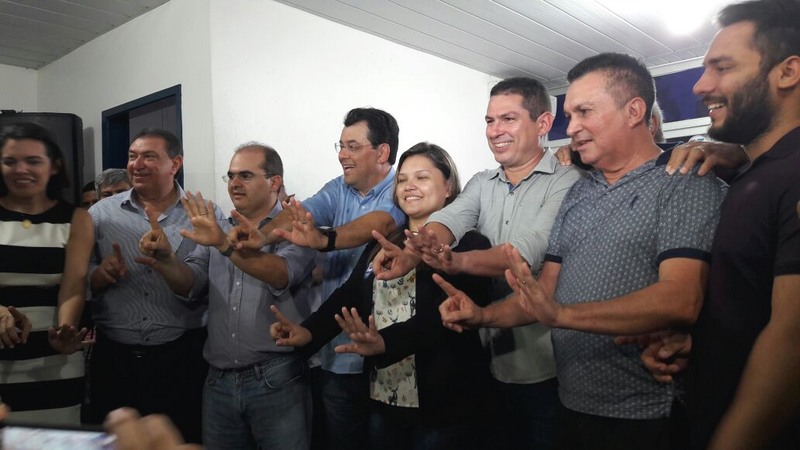Os deputados Ricardo Nicolau, Sabá Reis e Platiny Soares declararam apoio a Eduardo Braga (Foto: ATUAL)