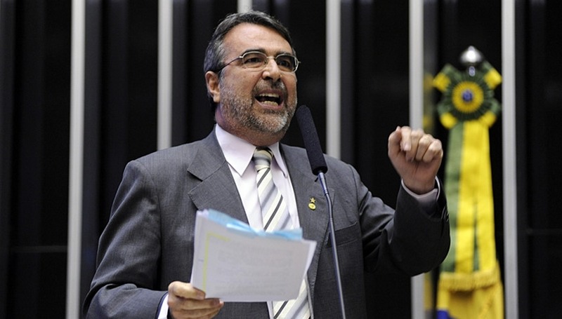 Deputado Henrique Fontana propõe prévias, mas sem voto obrigatório nos partidos (Foto: Luiz Macedo/Ag. Câmara)