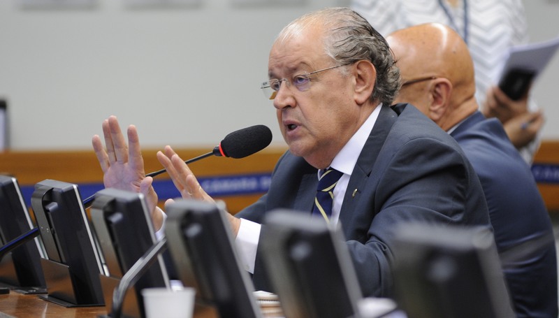 Luiz Carlos Hauly diz que sistema de impostos no Brasil é ‘Frankenstein’ (Foto: Billy Boss/Ag. Câmara)