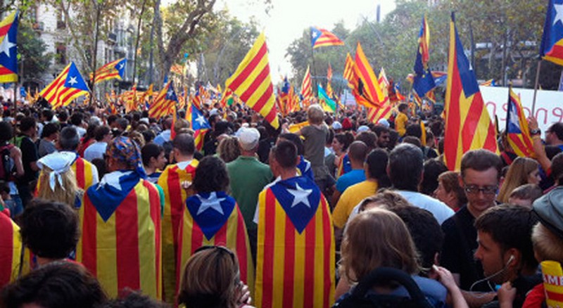 Catalãs apoiam independência, mas governo espanhol alega que separação é inconstitucional (Foto: Wharton/Divulgação)