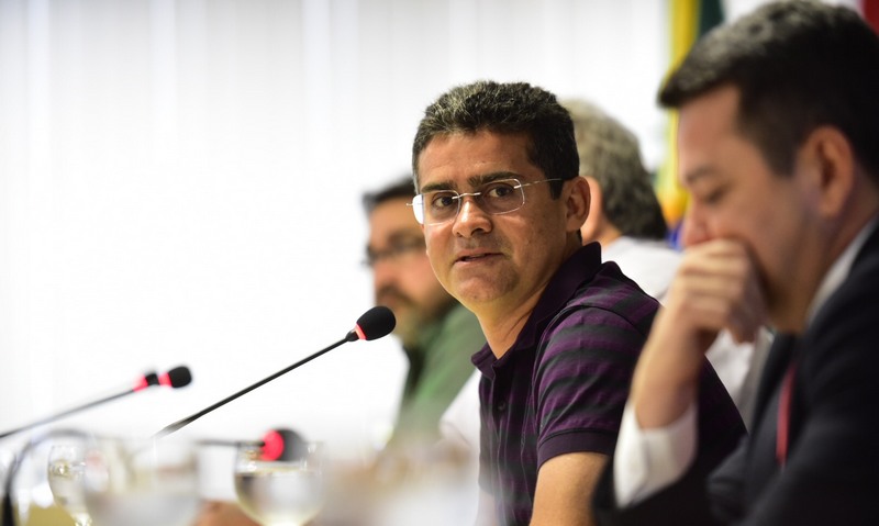 David Almeida, que apresentou balanço financeiro nesta terça, disse que Amazonino quer se apossar do cargo (Foto: Bruno Zanardo/Secom)