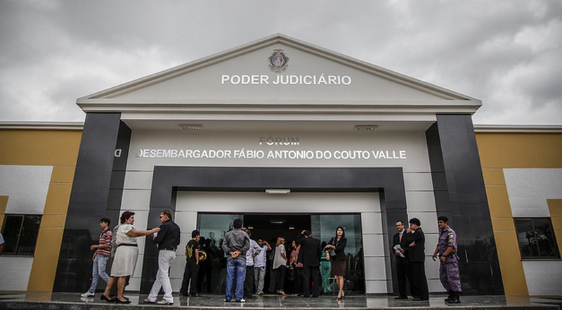 Juízo da Comarca de Tefé funciona no Fórum Fábio Antônio do Couto Valle, onde ocorreram as audiências (Foto: Raphael Alves/TJAM)