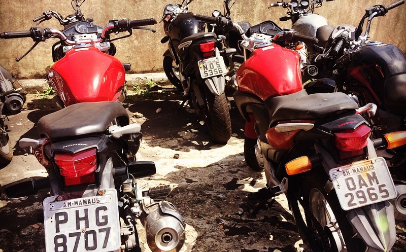 Motos roubadas estão com placas clonadas e Detran quer identificar os proprietários (Foto: Detran/Divulgação)