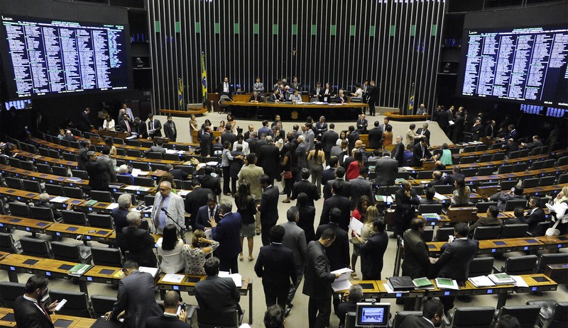 Comissão mista da Câmara e Senado aprovou MP que reduz impostos de atividades petrolíferas (Foto: Luis Macedo/Câmara dos Deputados)