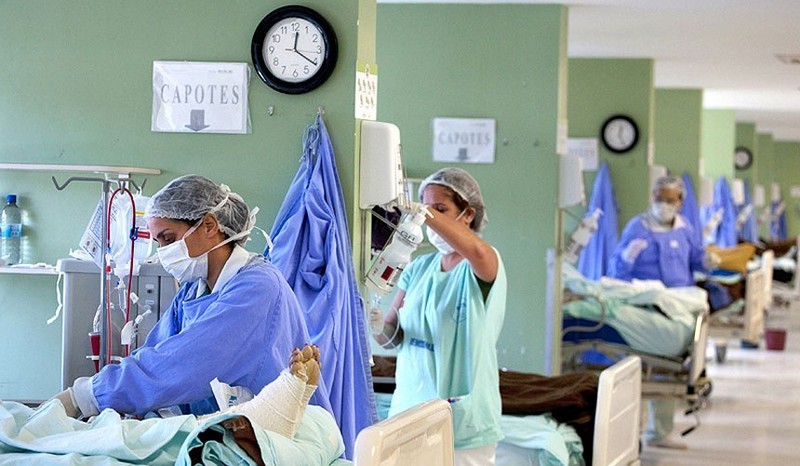 Projeto de lei permite ao técnico em enfermagem exercer a função de auxiliar sem a necessidade de inscrição específica no Coren (Foto: Rogério Reis/Ministério da Saúde)