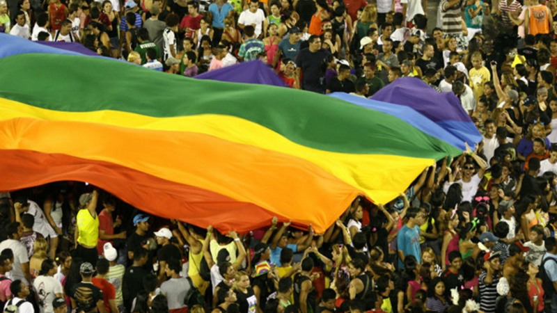 Bandeira símbolo da Parada Gay será novamente exibida no evento em Manaus, neste sábado (Foto: Bruna la Close/Divulgação)